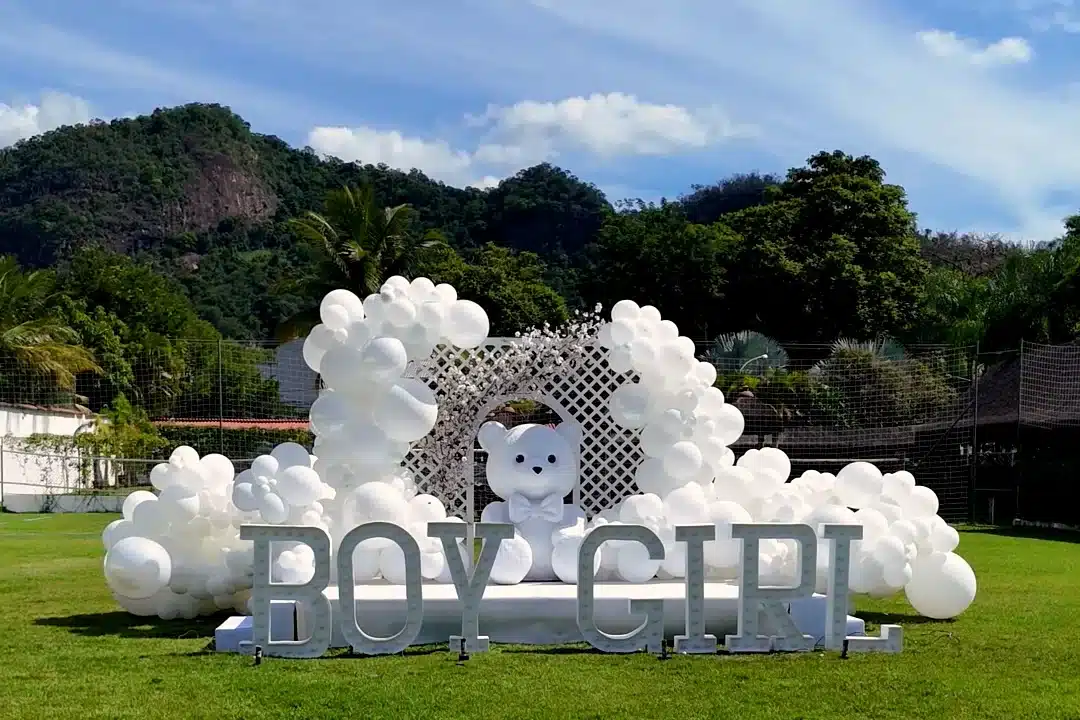 chá revelação durante o dia no Sítio Você e Eu em Jacarepaguá Espaço para eventos no RJ com área verde e cerimônia ao ar livre
