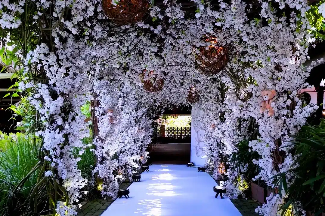 Entrada da festa de chá revelação no Sítio Você e Eu na Taquara Decoração de festa em sítio para eventos em Jacarepaguá