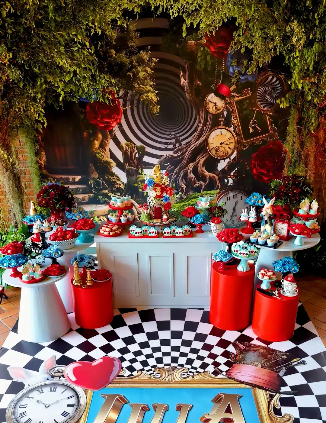 Festa Alice no País das Maravilhas